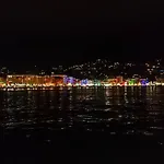 In The Historic Center, 80 M From The Sea *