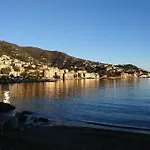 아파트 In The Historic Center, 80 M From The Sea *