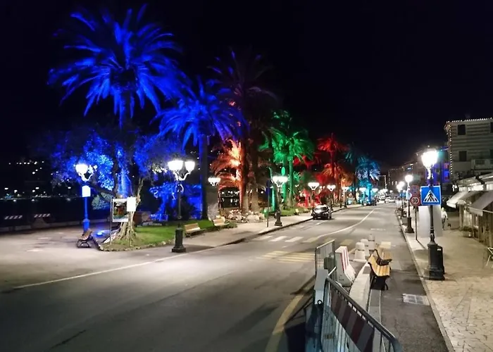 Bilocale Nel Centro Storico Rapallo