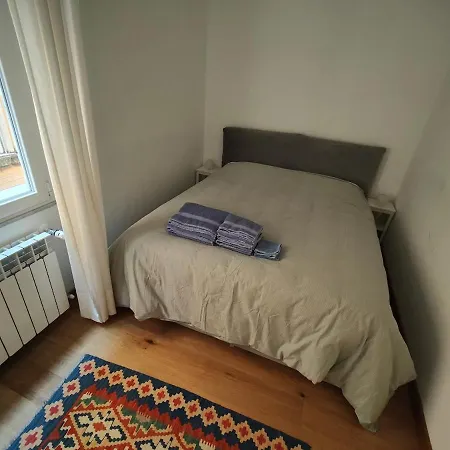 Bilocale Nel Centro Storico Daire