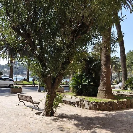 Bilocale Nel Centro Storico Rapallo